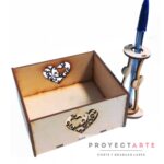 Cajita y lapicero con inicial