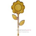 flor larga con dos hojas