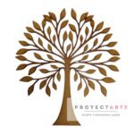 Arbol con hojas grandes