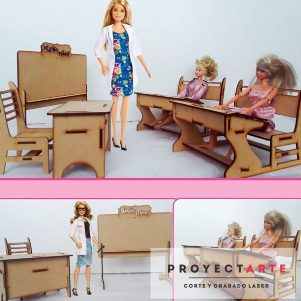Juego Barbie en clase