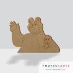 Oso y masha en brazo