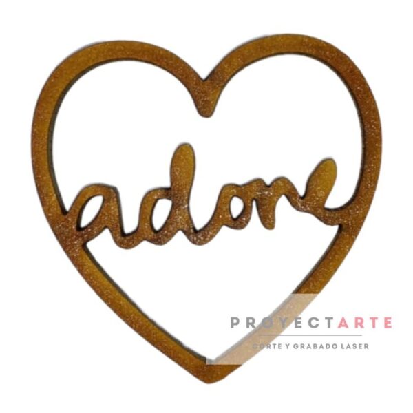Corazon con "adore" calado