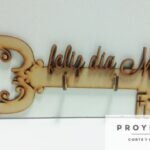 Cuelga llaves feliz día