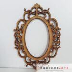 Marco oval antiguo delicado
