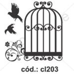 Jaula con pájaros volando