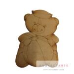 Oso marinero con pelota