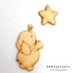 Elefante mirando a una estrella