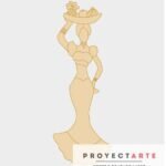 Morena con frutero en la cabeza