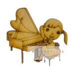 niña tocando el piano